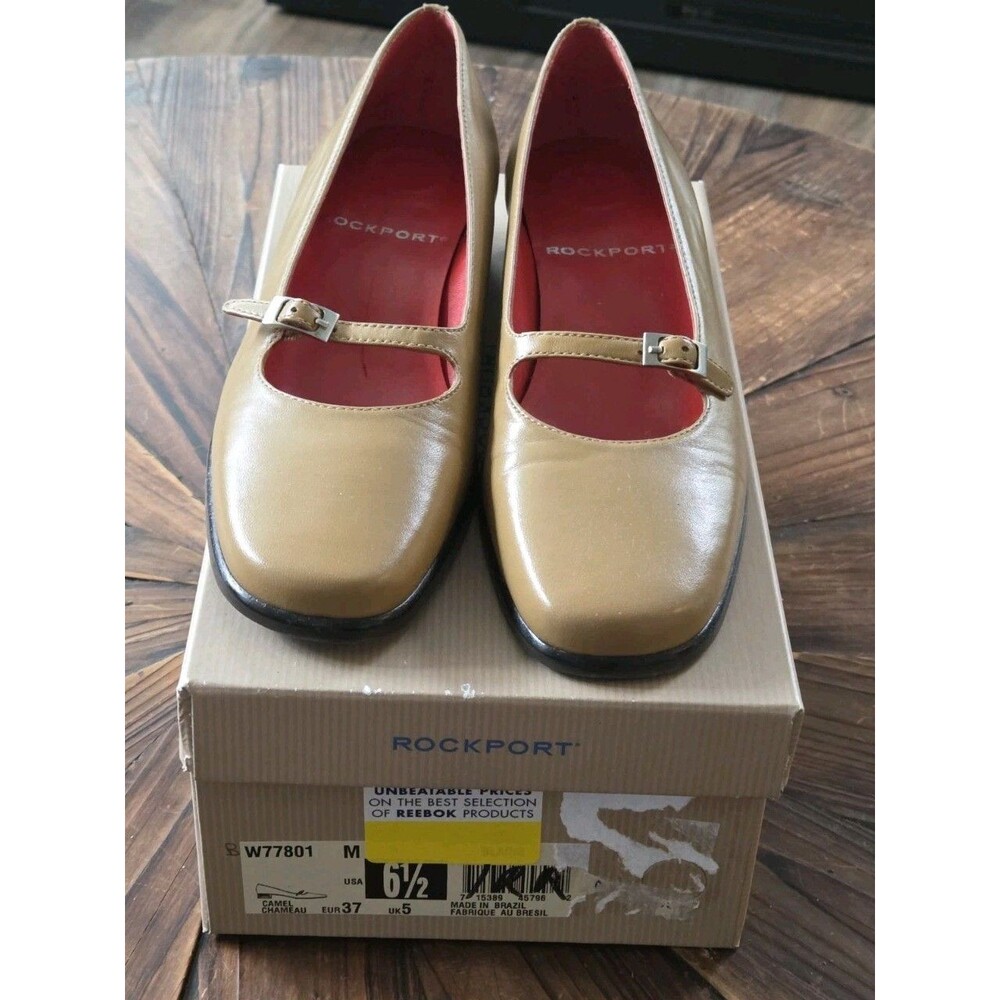Vintage Rockport Camel Leather Mary Jane Heels with Red Lining - Size 6.5